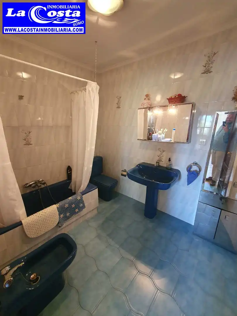Baño de Casa adosada en venta en Marina de Cudeyo con Jardín privado y Lavadora