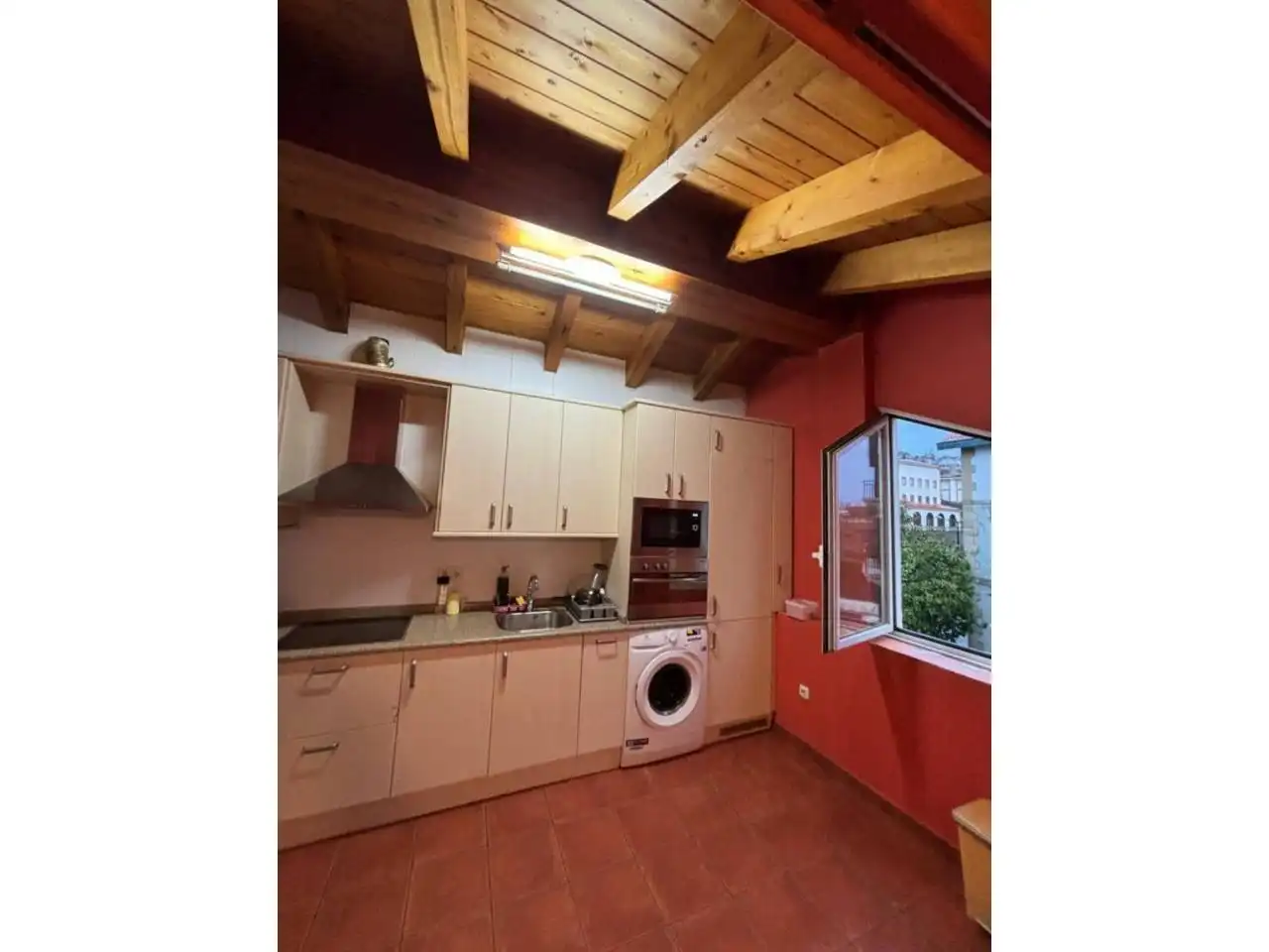 Cuina de Estudi en venda en Donostia - San Sebastián  amb Parquet