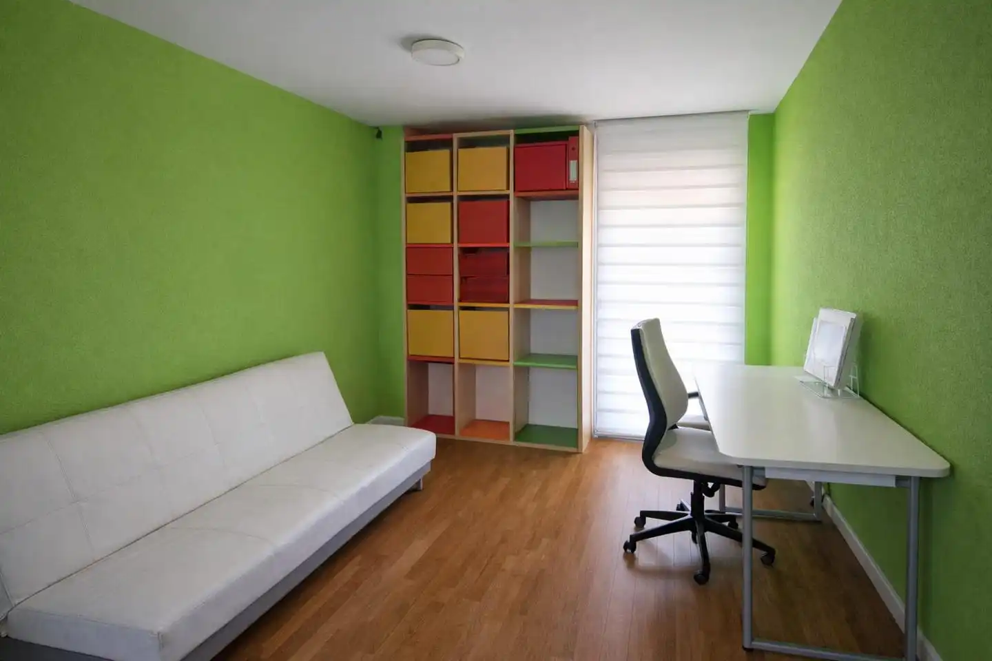 Habitación de Piso en venta en Gijón  con Calefacción, Trastero y Amueblado
