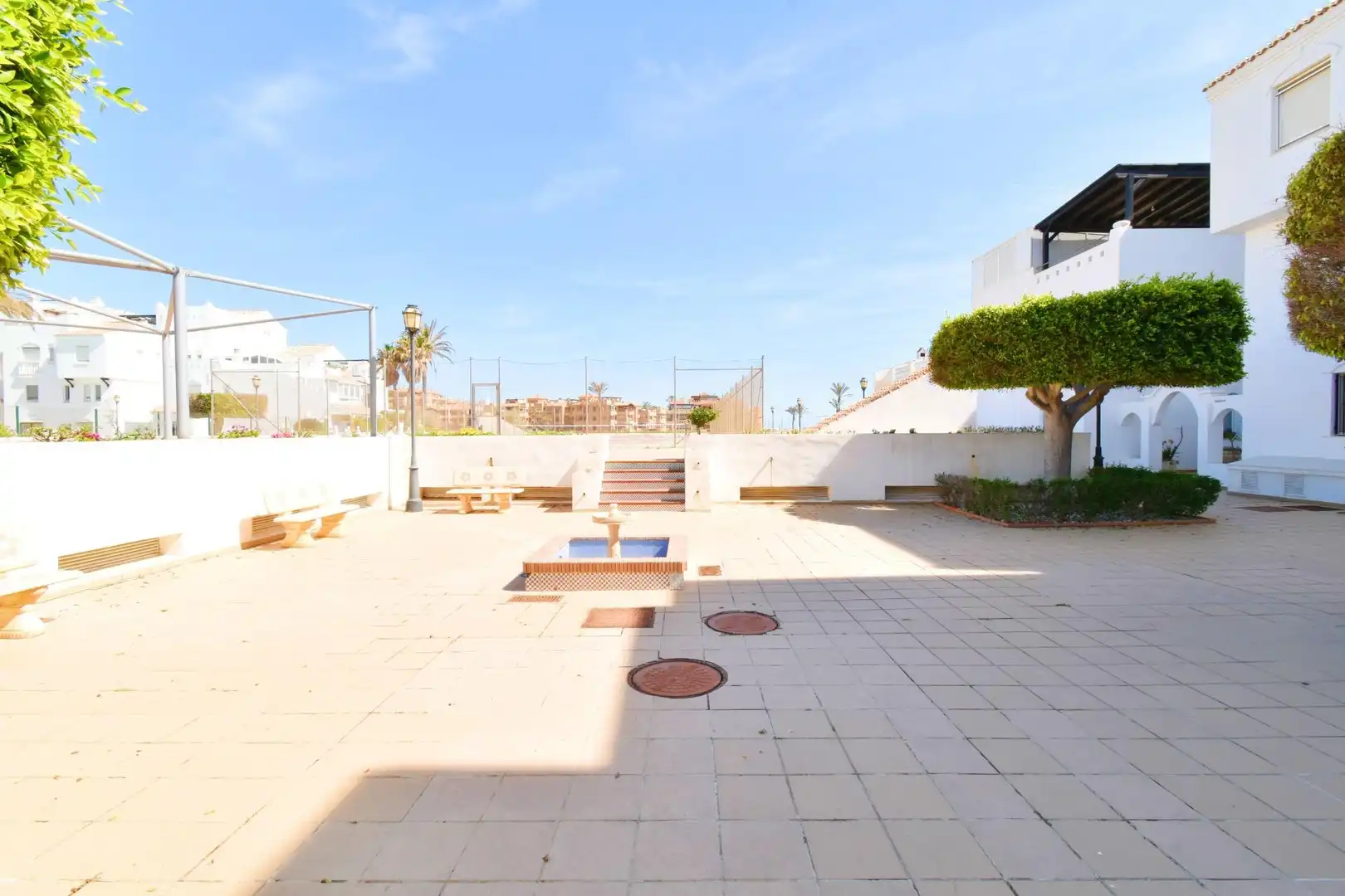 Terraza de Piso en venta en El Ejido con Terraza y Piscina comunitaria