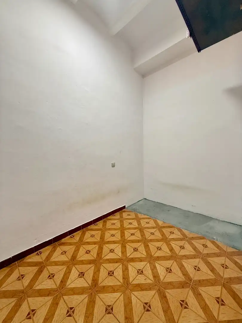 Piso en venta en Barcelona con Aire acondicionado, Calefacción y Balcón