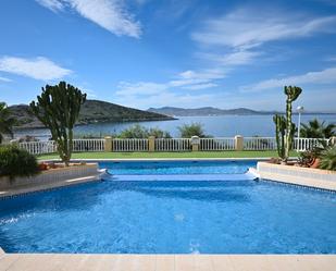 Piscina de Dúplex en venda en La Manga del Mar Menor amb Terrassa, Moblat i Forn