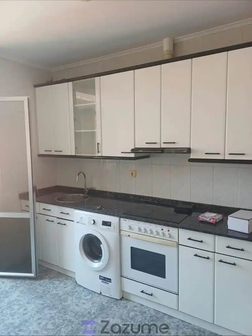 Flat with terrace to rent in Correos Kalea