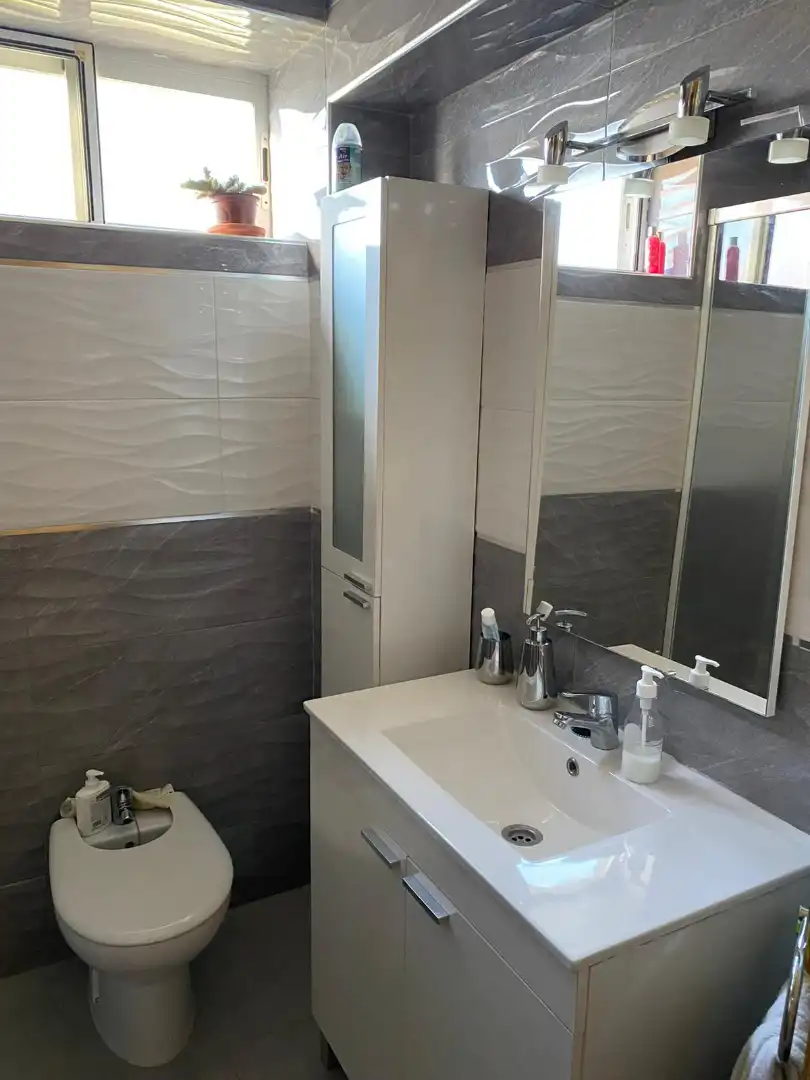 Bathroom of Flat for sale in Villanueva del Arzobispo  with Air Conditioner, Private garden and Furnished