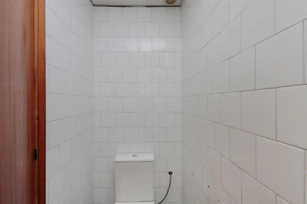 Baño de Local en venta en Terrassa