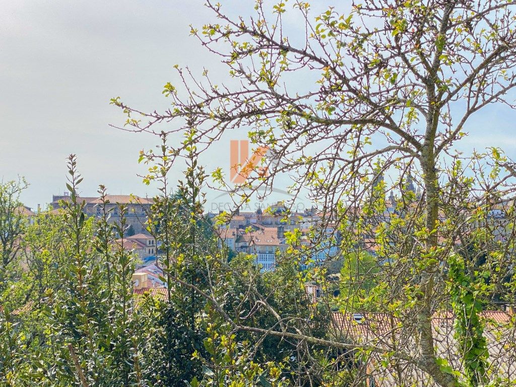 Vista exterior de Casa o xalet en venda en Santiago de Compostela 