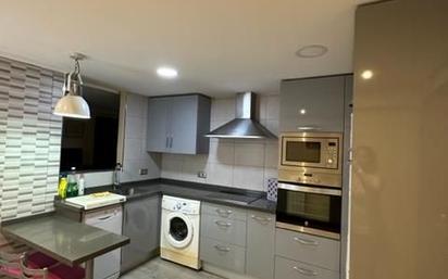 Kitchen of Flat for sale in Avilés  with Parquet flooring, Furnished and Washing machine