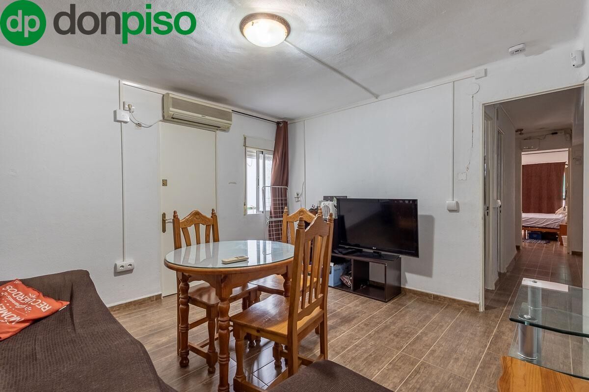 Piso en venta en  Granada Capital