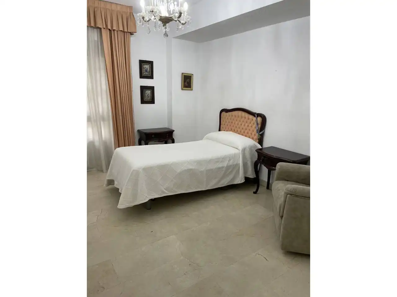 Habitación de Piso en venta en Badajoz con Aire acondicionado, Terraza y Trastero