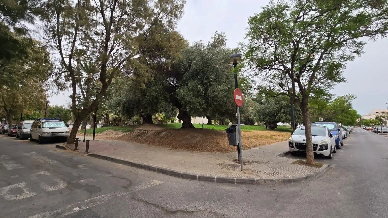 Vista exterior de Pis en venda en Sant Joan d'Alacant amb Parquet, Terrassa i Piscina comunitària