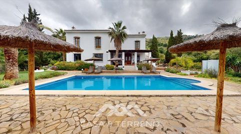 Villa en venta en Álora