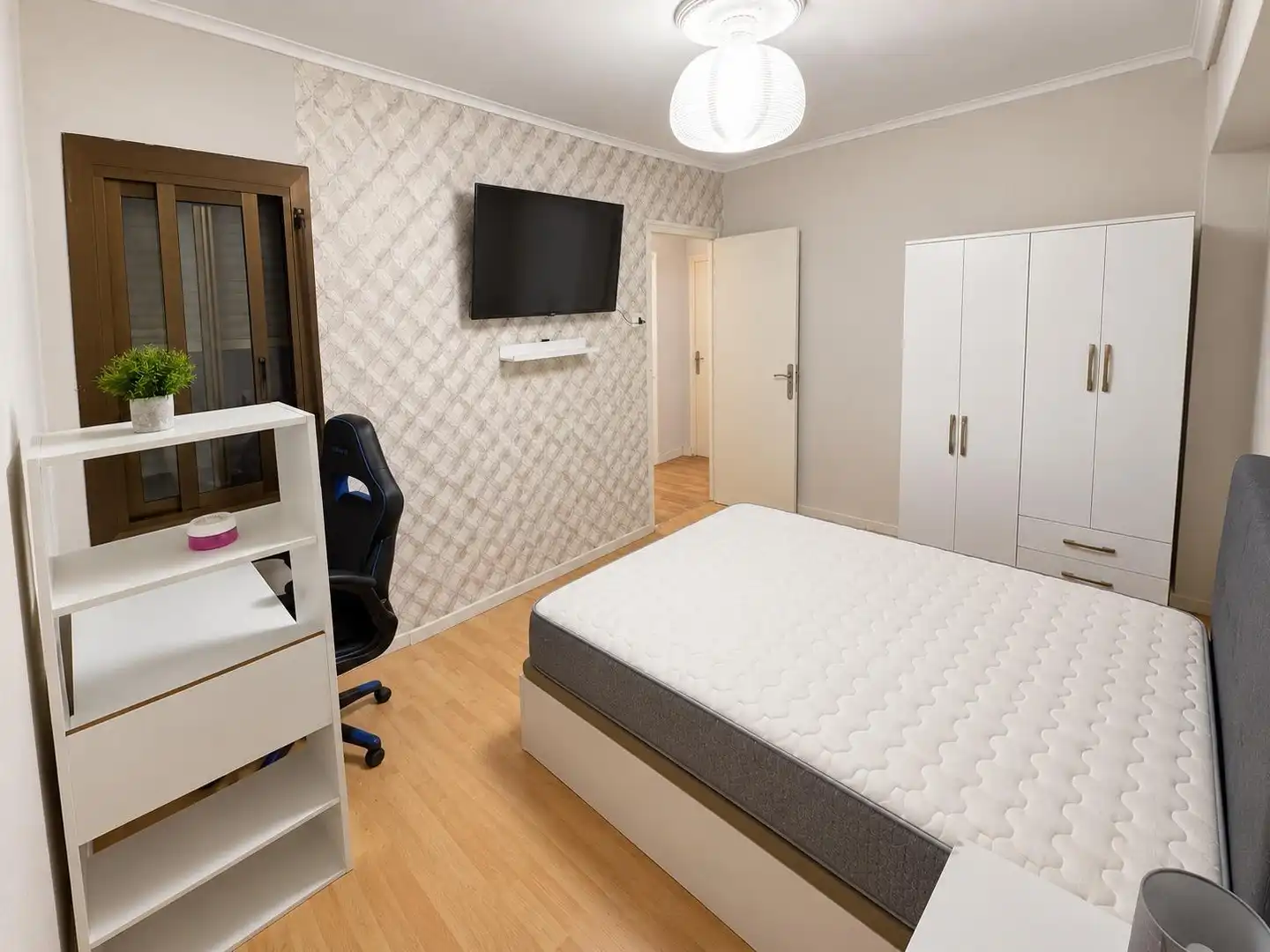 Flat with terrace for sale in Calle Calle Maestro Caballero, imagen 9