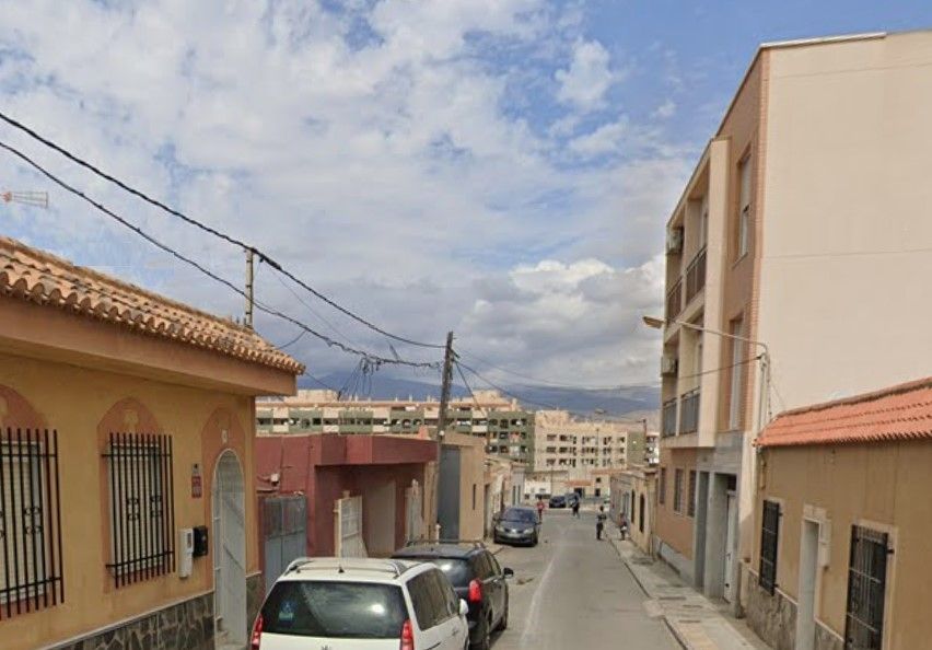 Vista exterior de Pis en venda en Roquetas de Mar
