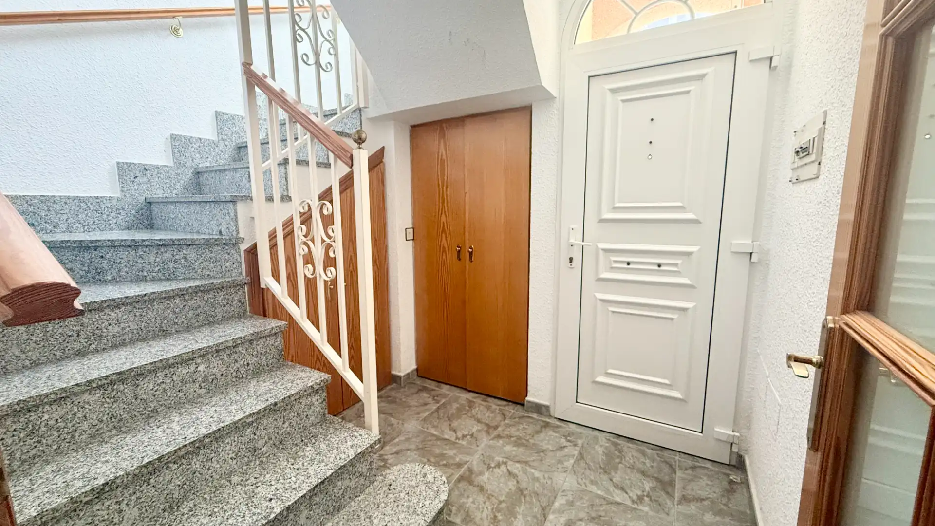 Detached homes for sale in Roquetas de Mar  with Furnished