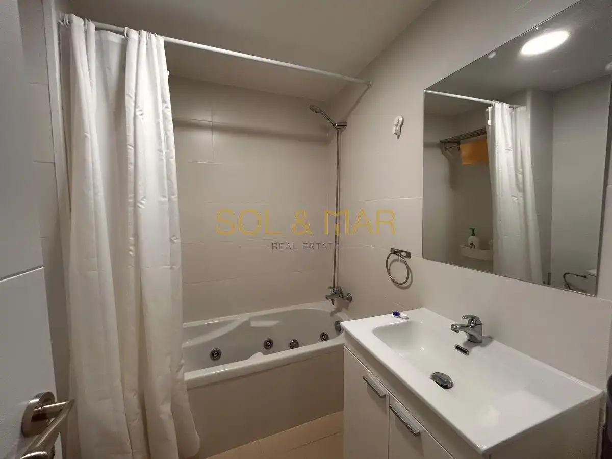 Bathroom of Apartments for sale in Benalmádena  with Air Conditioner, Heating and Furnished
