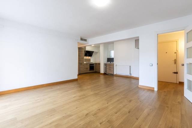 Ático en Venta en Calle de Cervantes en Barri del Centre