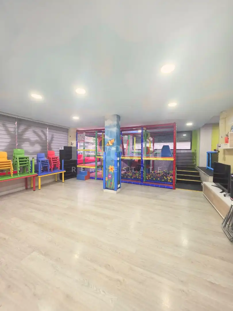 Business premises for sale in Eixample, imagen 4