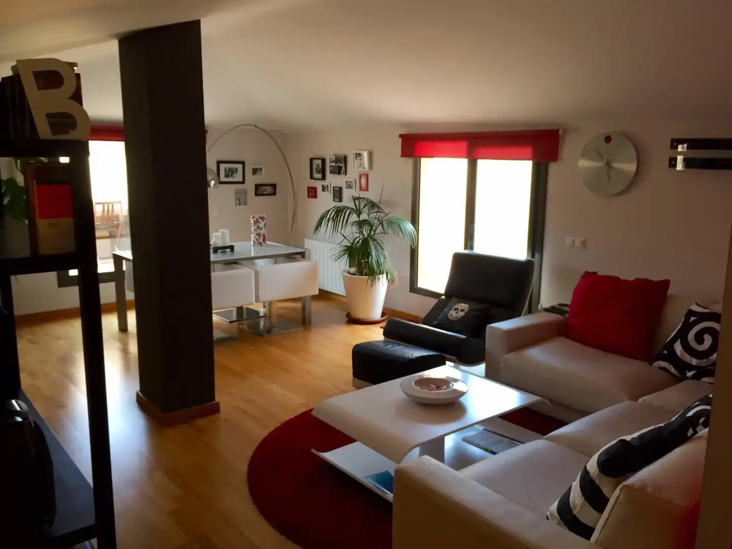 Sala d'estar de Àtic de lloguer en Castelldefels amb Aire condicionat, Calefacció i Terrassa