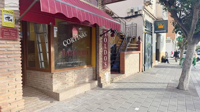 Local comercial en Alquiler en Calle de Emilio Thuiller en Barrio de Ciudad Jardín