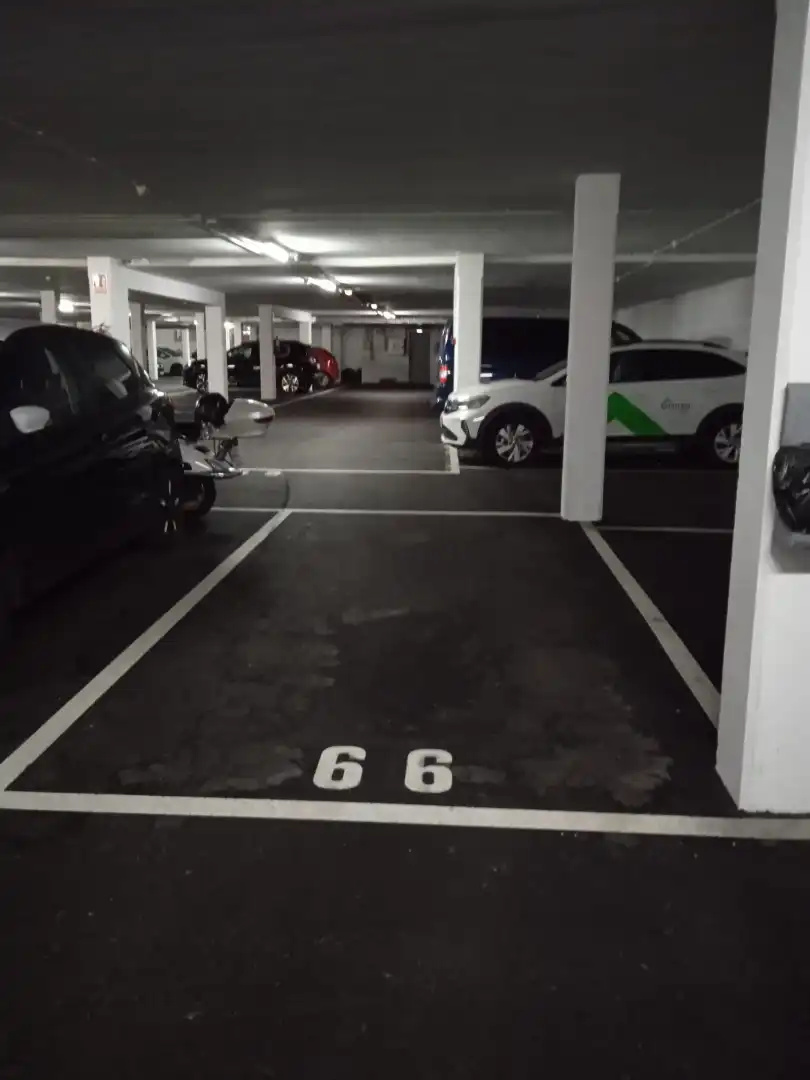 Parkplatz von Garage zur Miete in Gijón 