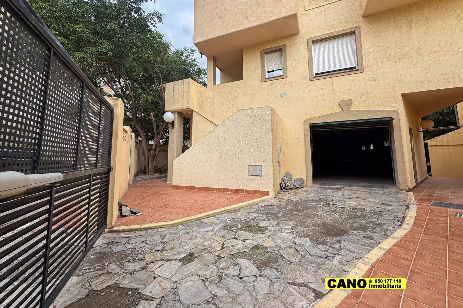 Vista exterior de Casa o chalet en venta en Vícar con Terraza