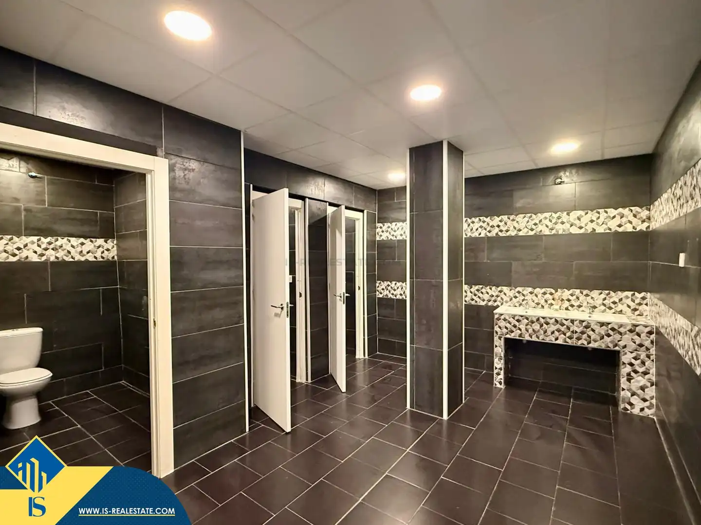Bathroom of Houses for sale in Torrevieja  with Furnished