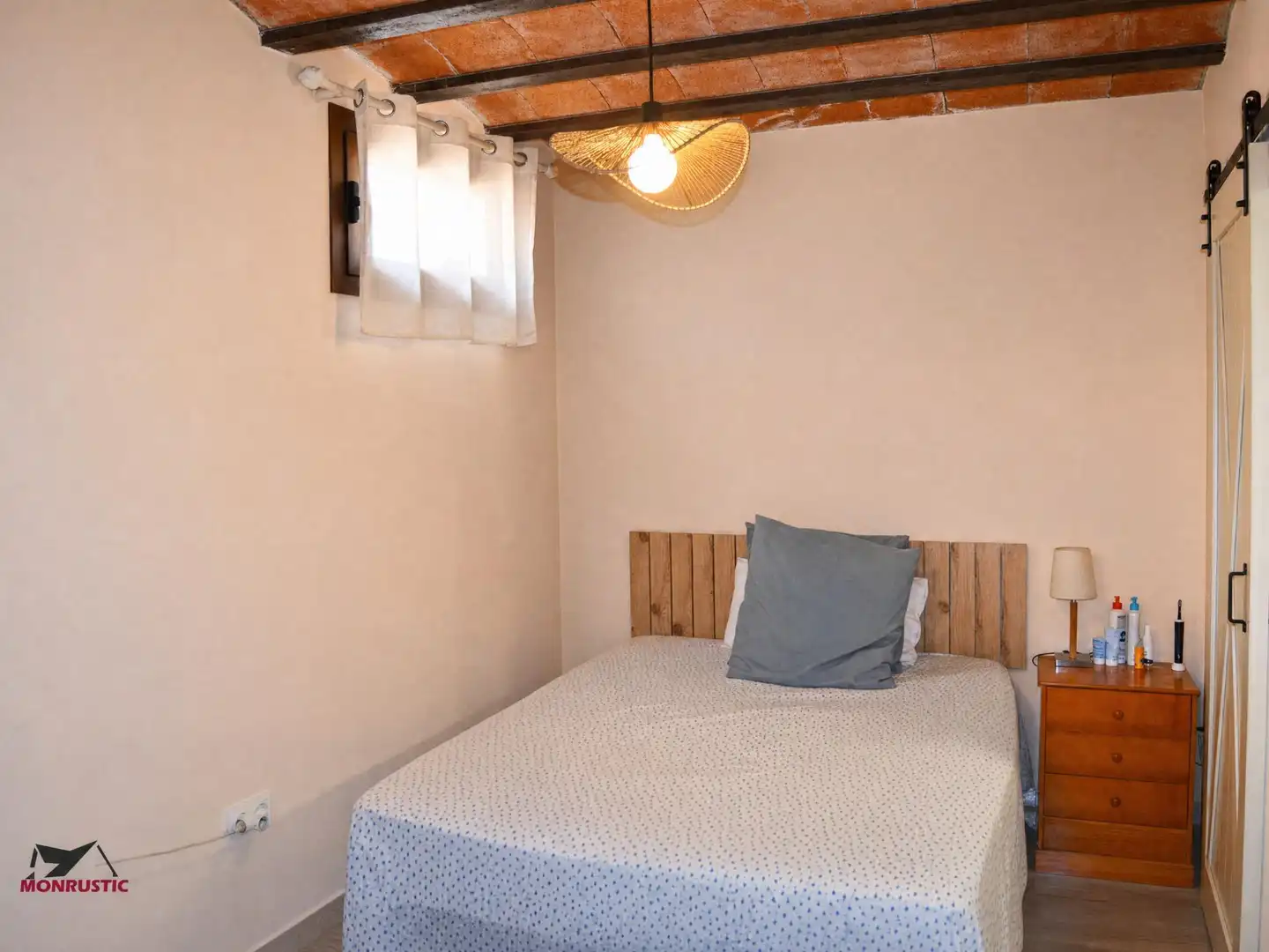 Bedroom of Houses for sale in Montblanc  with Air Conditioner, Private garden and Terrace
