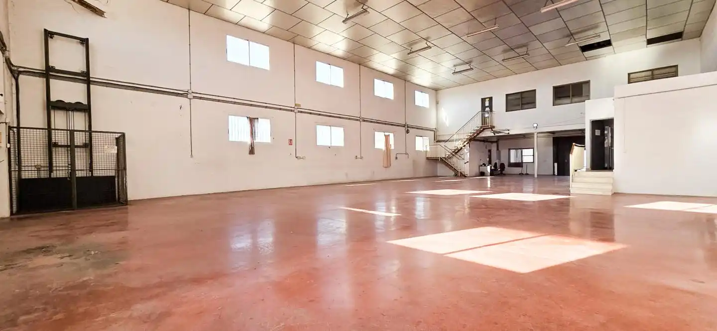 Nave industrial de alquiler en Elche / Elx