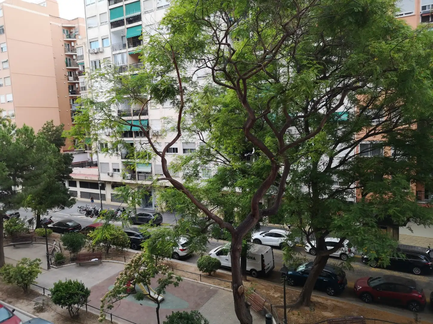 Exterior view of Flat for rent in Valencia  with Air Conditioner, Furnished and Washing machine