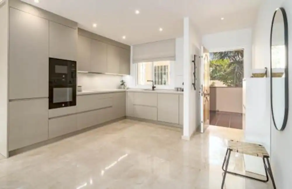 Kitchen of Ground floor for rent in Marbella  with Air Conditioner, Private garden and Terrace