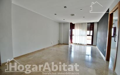 Living room of Flat for sale in Alzira  with Air Conditioner