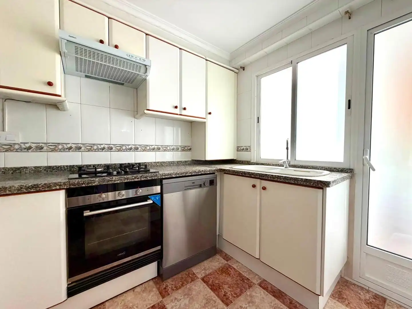 Kitchen of Flat for rent in Valencia  with Air Conditioner, Heating and Balcony