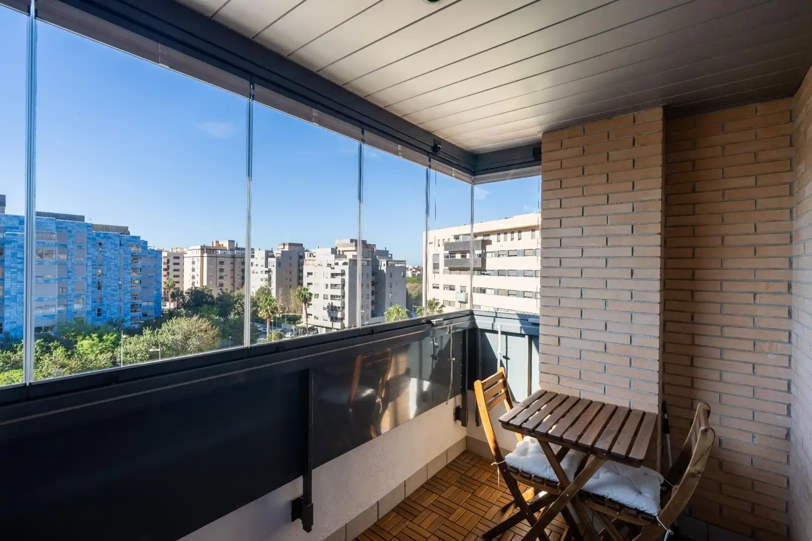 Terrasse von Wohnung zum Verkauf in  Almería Capital mit Klimaanlage, Terrasse und Abstellraum