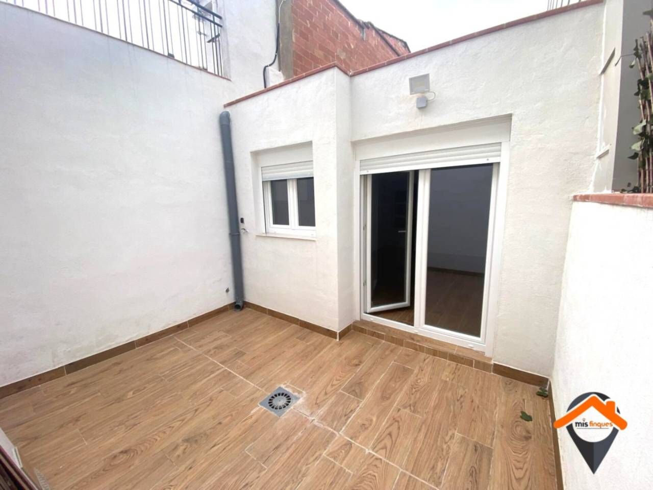 Balcony of Single-family semi-detached for sale in Sabadell  with Air Conditioner, Heating and Parquet flooring