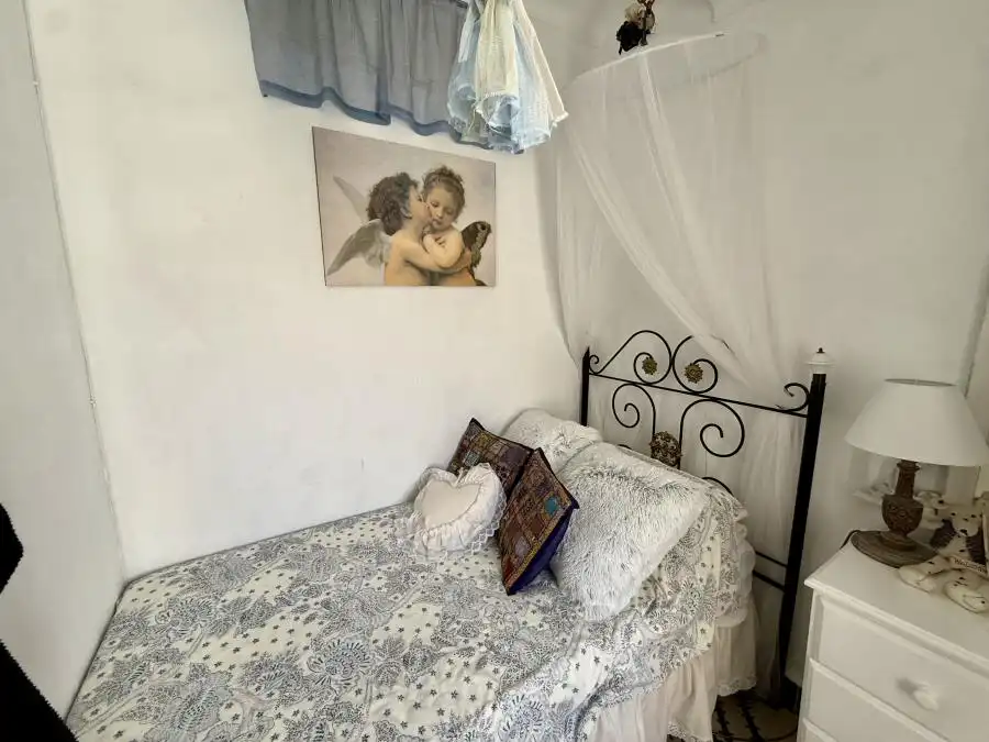 Dormitori de Casa adosada en venda en Almáchar amb Terrassa, Balcó i Piscina comunitària