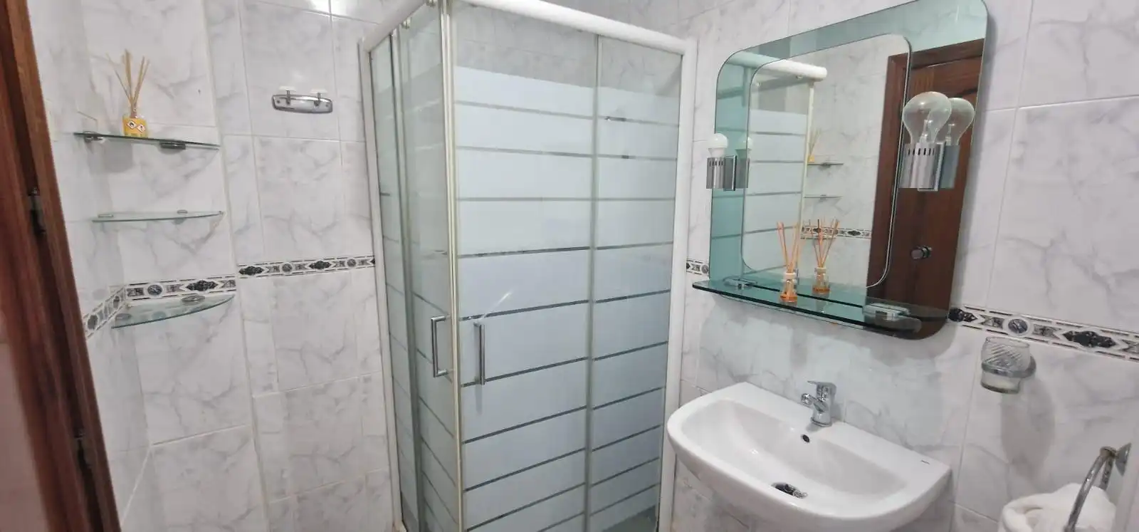 Badezimmer von Wohnung zum Verkauf in Camas