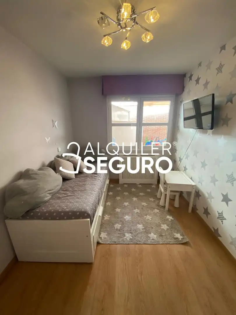 Habitación de Casa o chalet de alquiler en Guadalajara con Aire acondicionado, Calefacción y Terraza