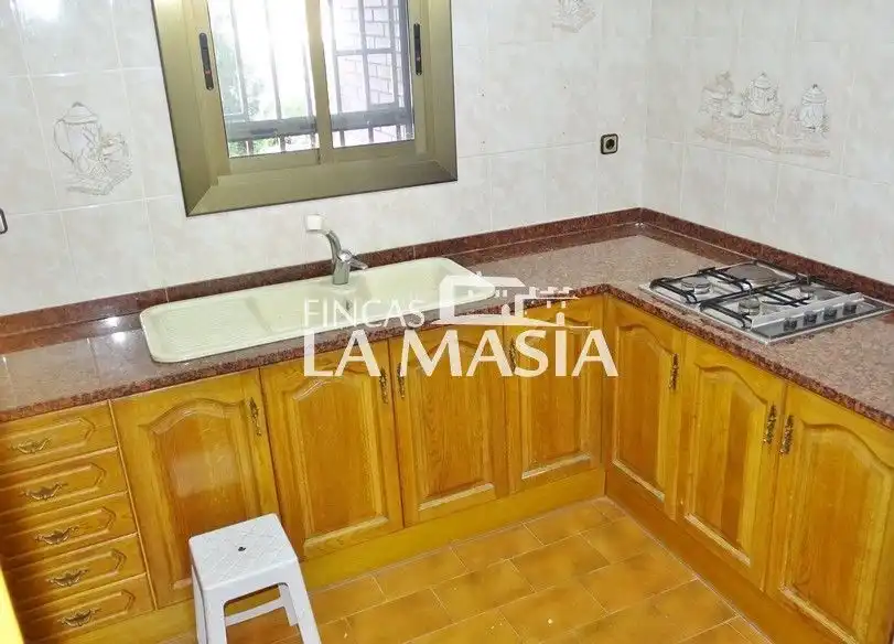 Cuina de Casa o xalet en venda en Olivella amb Calefacció, Jardí privat i Terrassa