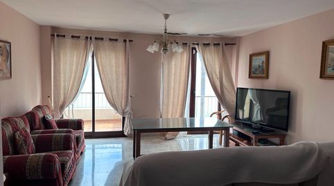 Foto 4 de Piso de alquiler en Guadalobón, Estepona