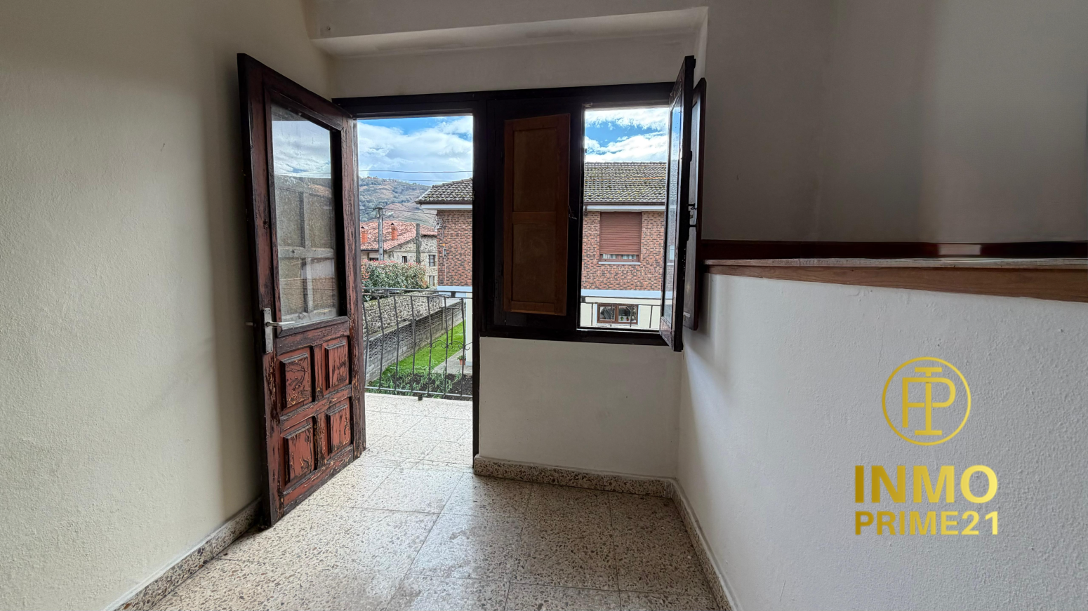 Vista exterior de Casa o xalet en venda en Ruente amb Calefacció i Jardí privat