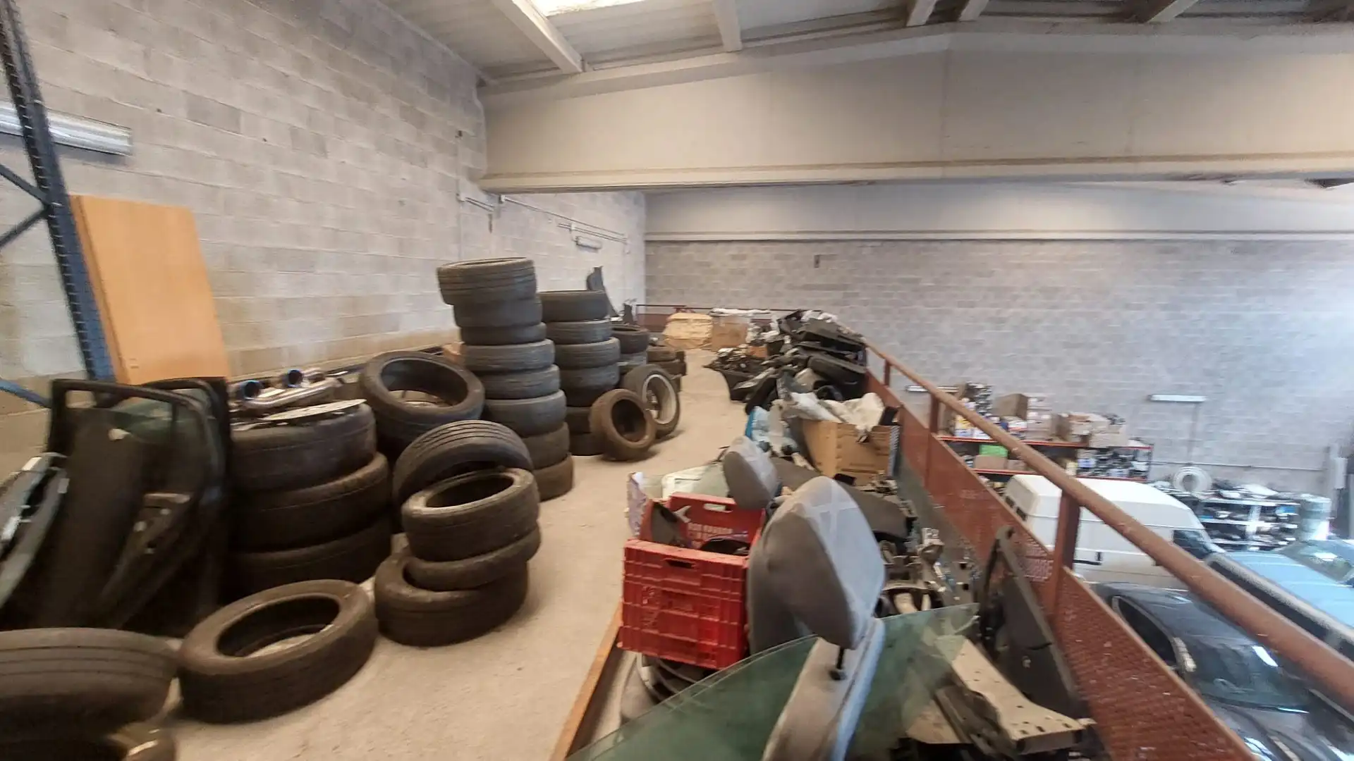 Parking de Nave industrial en venta en Parla con Alarma