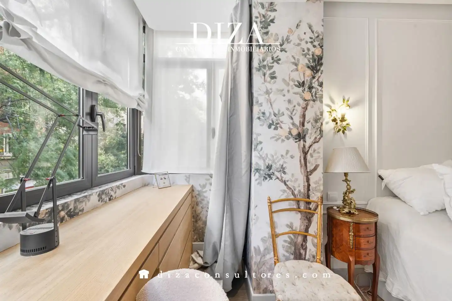 Bedroom of Flat for rent in Madrid  with Air Conditioner, Heating and Furnished