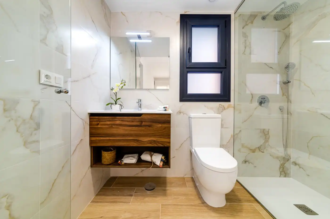 Bany de Apartament en venda en Villamartín amb Aire condicionat, Calefacció i Jardí privat