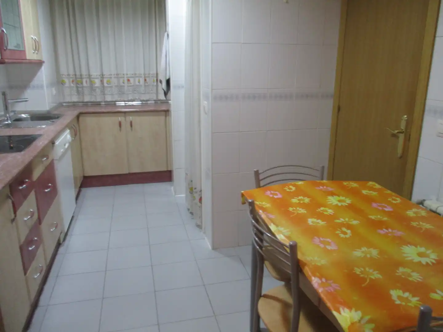 Kitchen of Flat for sale in Madrid  with Air Conditioner, Heating and Parquet flooring