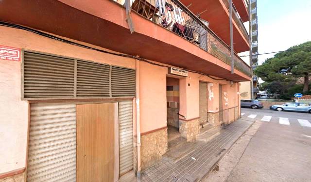 Piso en Venta en Carrer Mònaco en Els Pins