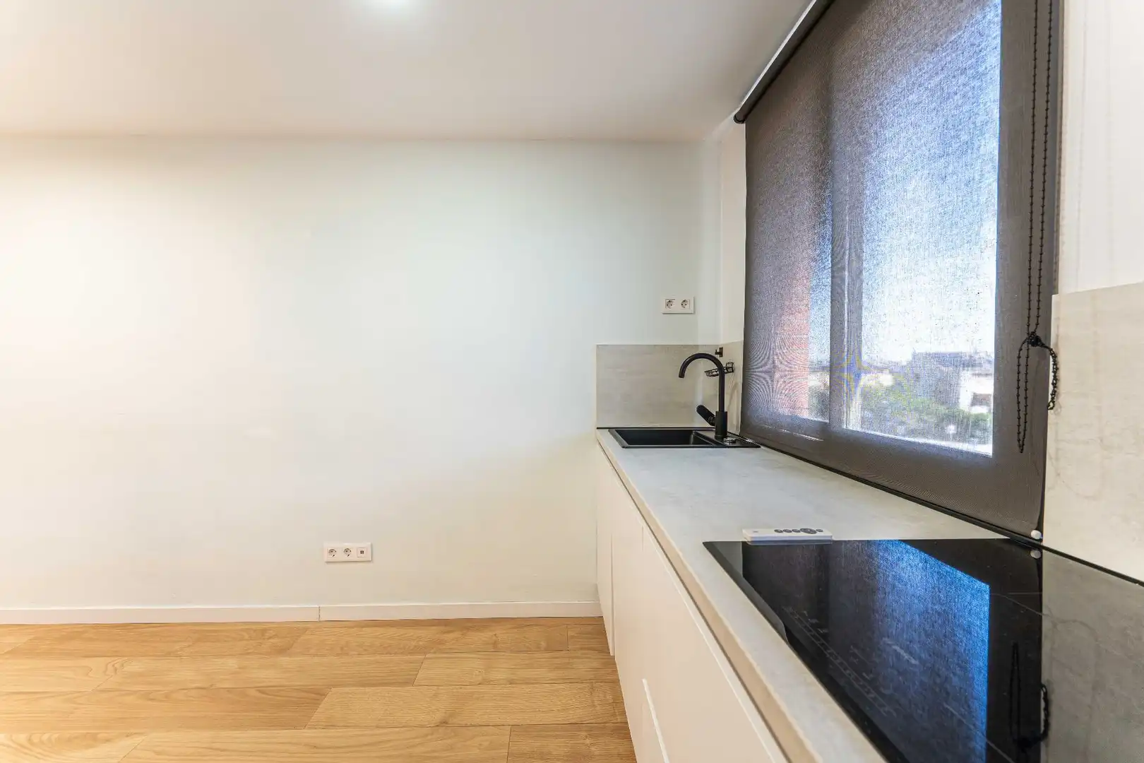 Kitchen of Flat for sale in Leganés  with Air Conditioner, Heating and Storage room