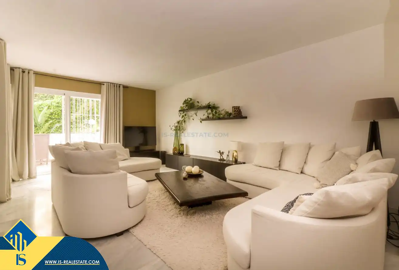 Apartament amb piscina en venda a Nueva Andalucía, imagen 2