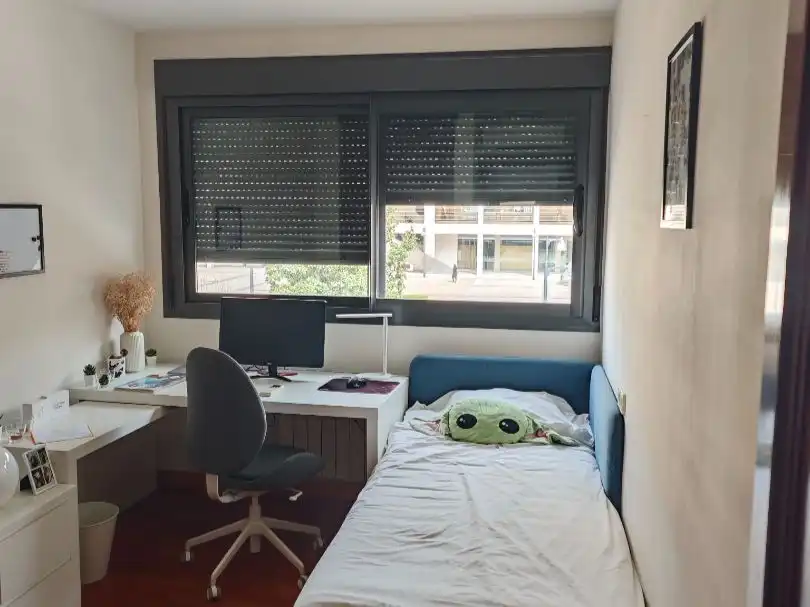 Habitación de Piso en venta en  Granada Capital con Aire acondicionado