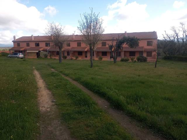 Casa adosada en Venta en Calle sin Salida, 36 en El Losar del Barco