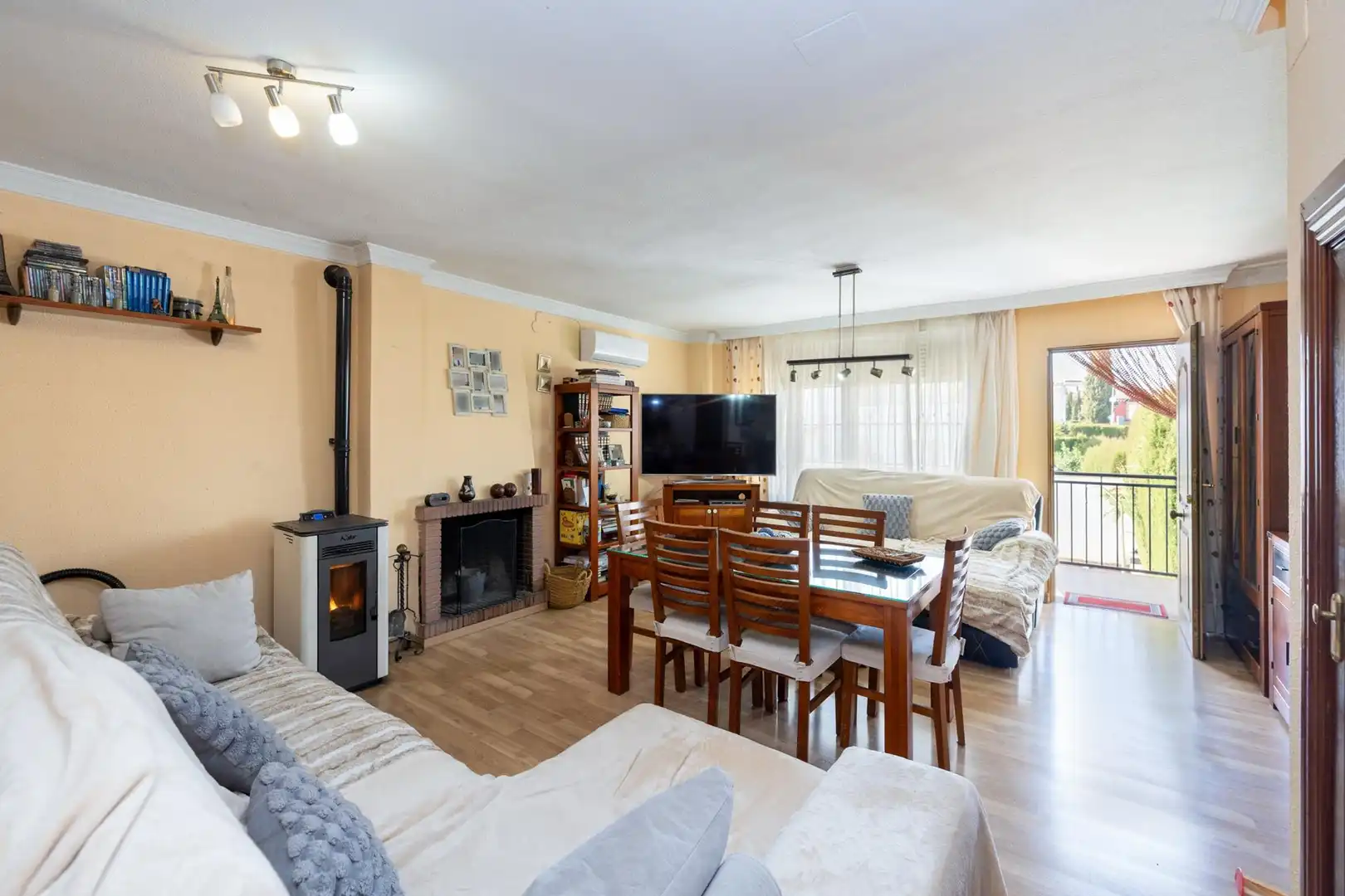 Maison jumelée avec terrasse à vendre à Calle MIMBRES UR.MONTELUZ, imagen 7